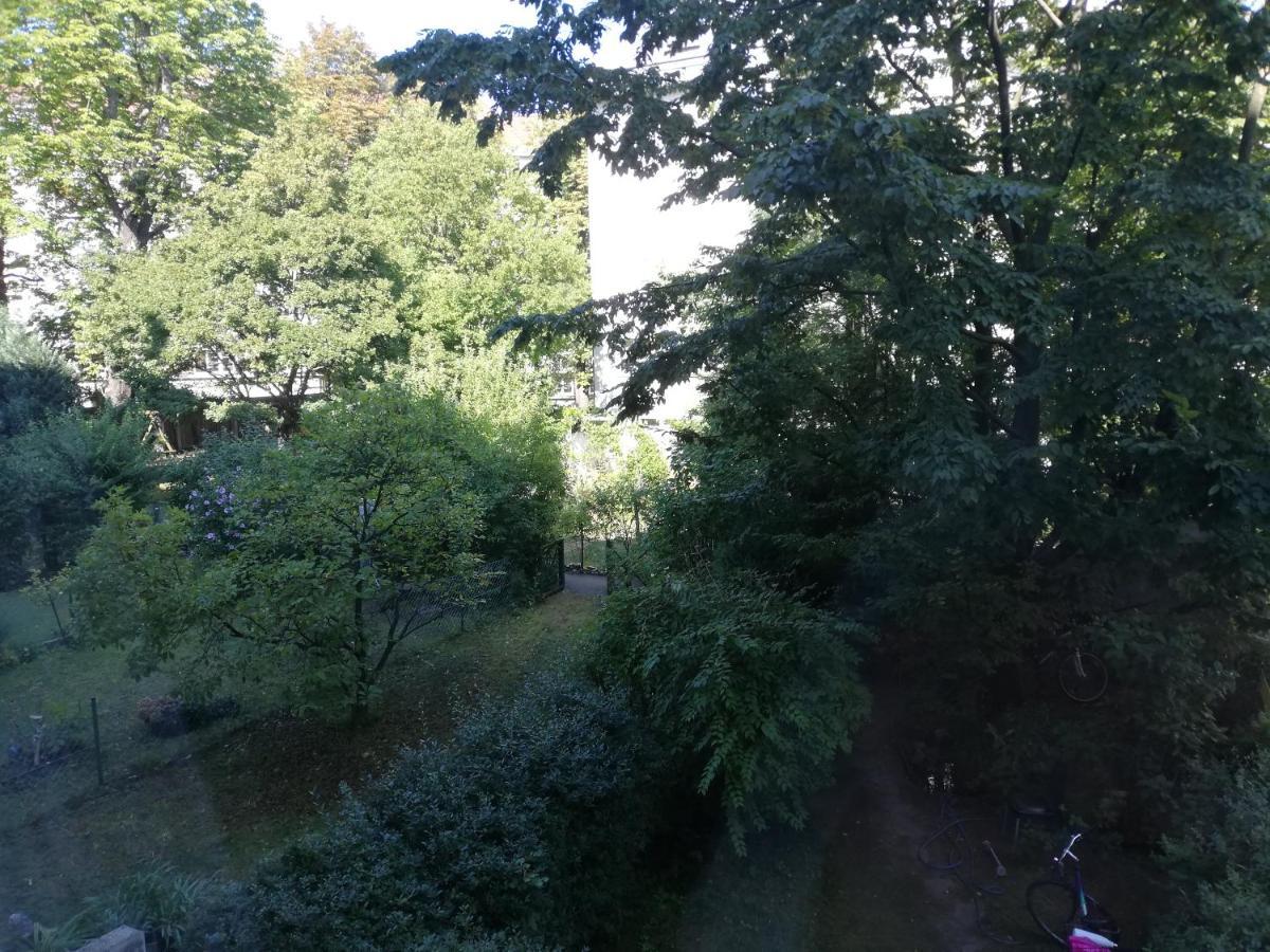 Room In Maisonette With Garden, Parking Place 维也纳 外观 照片